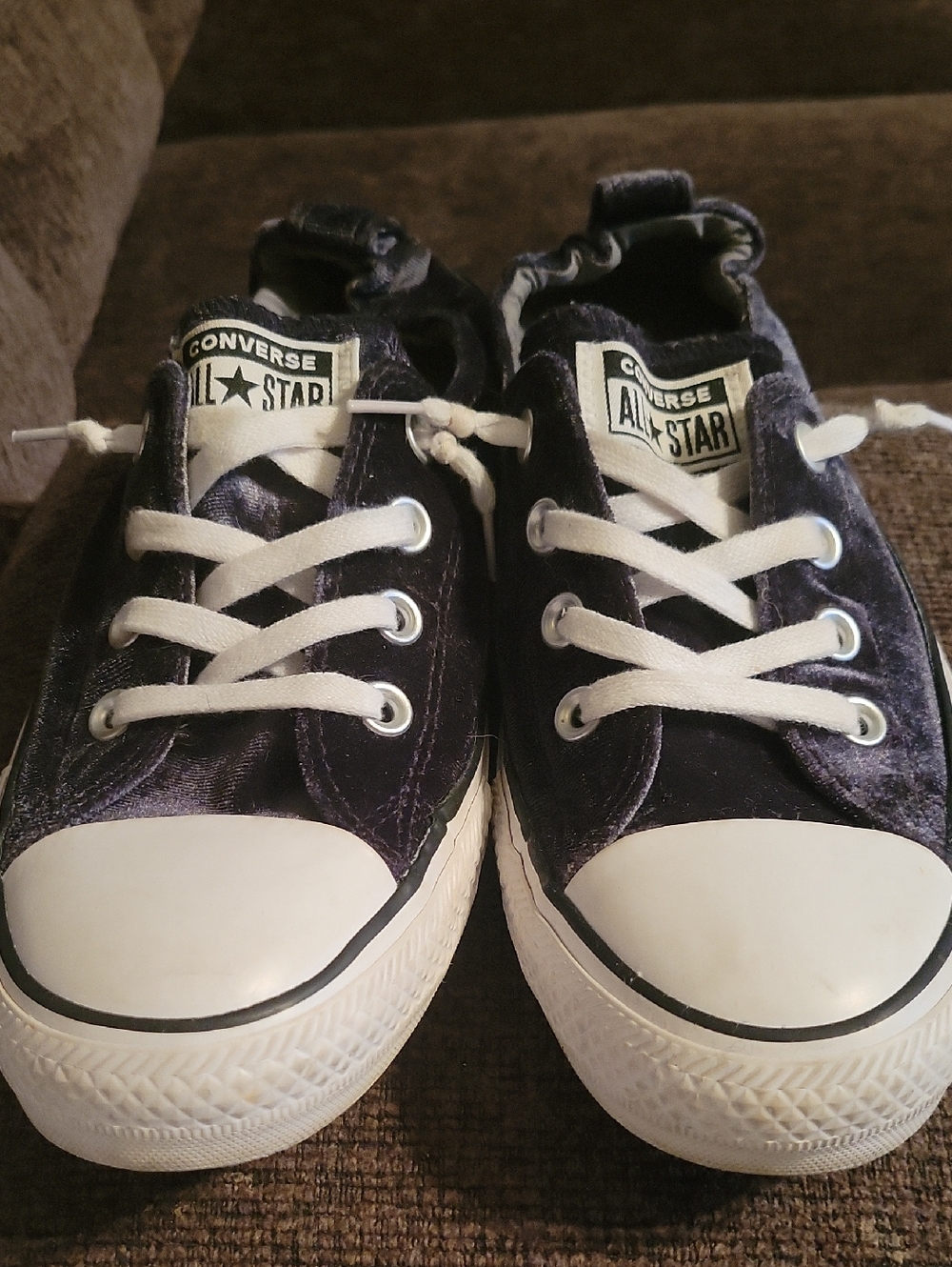 Converse  Velvet Low Top Sneakers - Black with White